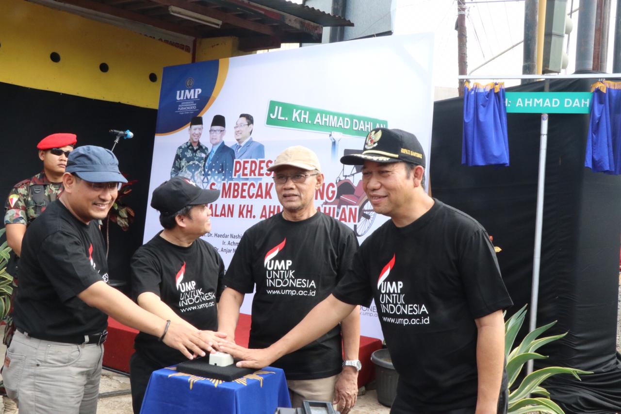 Haedar Resmikan Nama Jalan KH Ahmad Dahlan di Kabupaten Banyumas