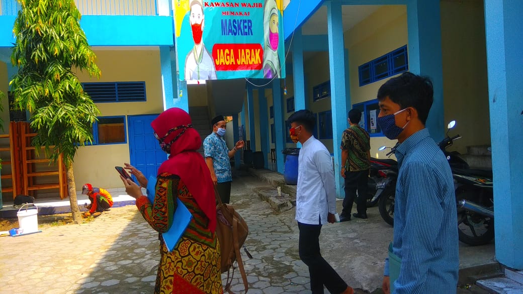 "Dinas Pendidikan Klaten Meninjau Kesiapan MBS Prambanan menjelang kedatangangan Santri" "Dinas Pendidikan Klaten Meninjau Kesiapan MBS Prambanan menjelang kedatangangan Santri"