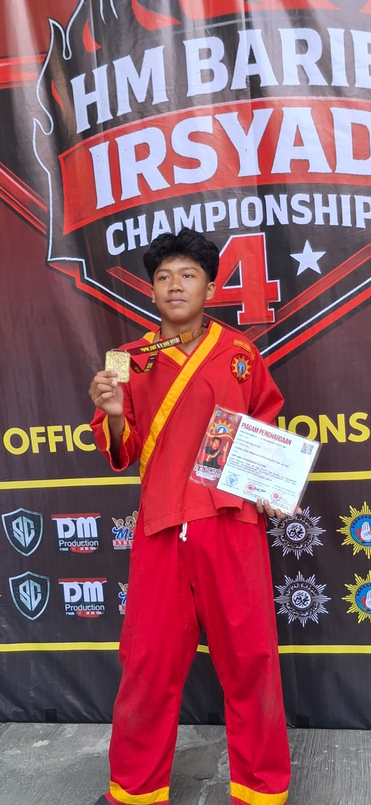 Dua Santri MBS Prambanan Raih Medali Emas dan Perak pada Kejuaraan Nasional Jogjakarta Tapak Suci Barie Irsyad Cup 4 Dua Santri MBS Prambanan Raih Medali Emas dan Perak pada Kejuaraan Nasional Jogjakarta Tapak Suci Barie Irsyad Cup 4